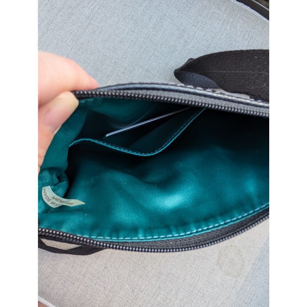 Pebble Leather Black Crossbody with Front Pouch EUC - Picture 6 of 10